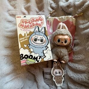 TOFFEE - Exciting Macaron The Monsters Labubu. Brown.New.Box opened to verify